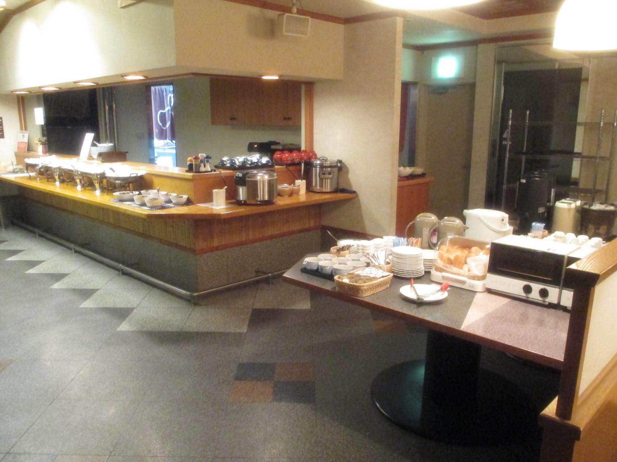 Hotel Crown Hills Imabari Exterior photo